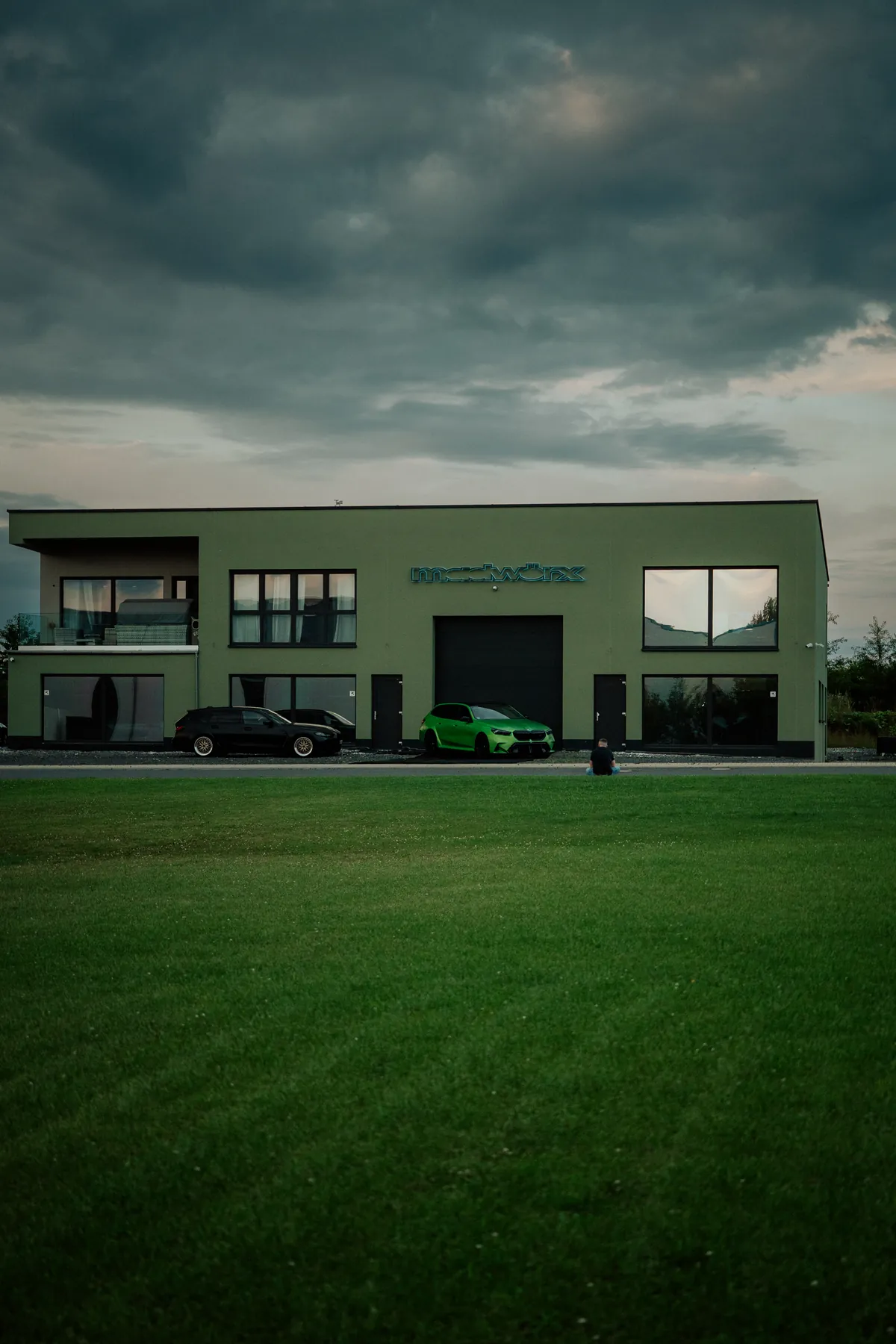 Firmengebäude der madwörx conceptcars GmbH in Weitefeld